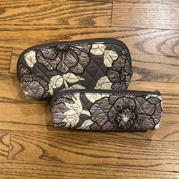 Vera Bradley Handbags - VERA BRADLEY Floral Quilted Cosmetic Bag Set